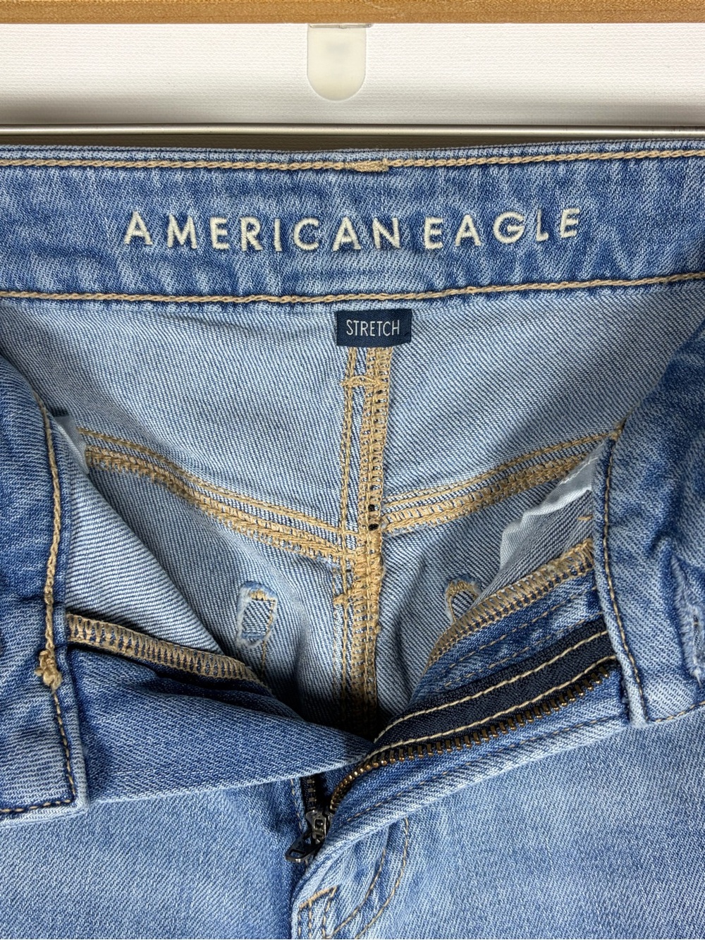 American Eagle Outfitters Light Blue Distressed Low Rise Baggy Wide-Leg Jeans - Picture 6 of 9